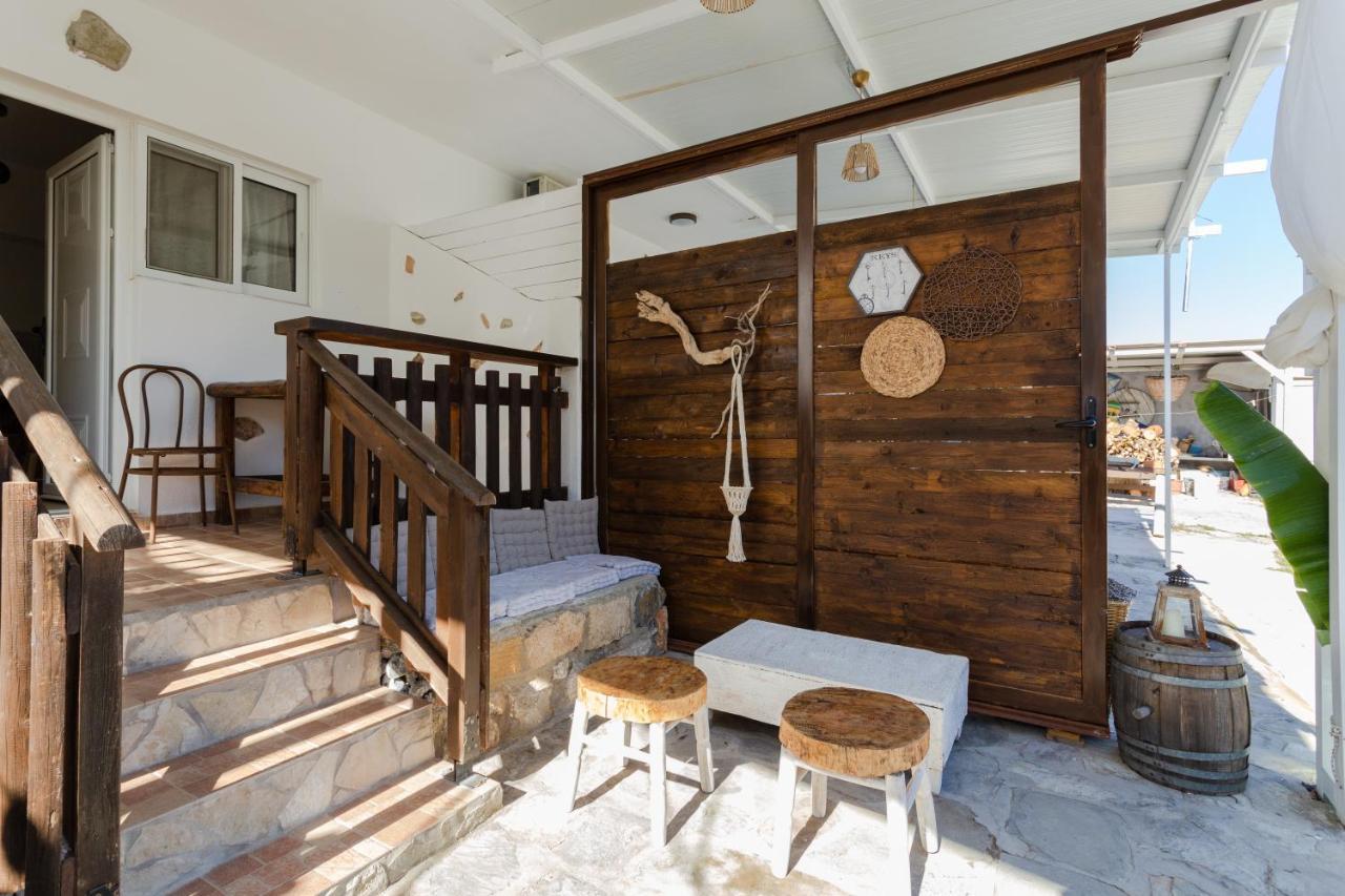 Christos Studios And Family Apartments Stegna Екстериор снимка