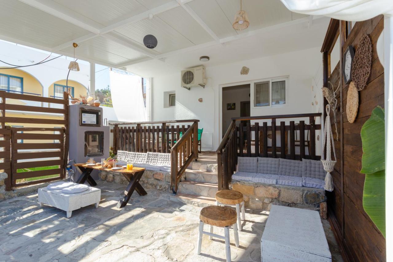 Christos Studios And Family Apartments Stegna Екстериор снимка