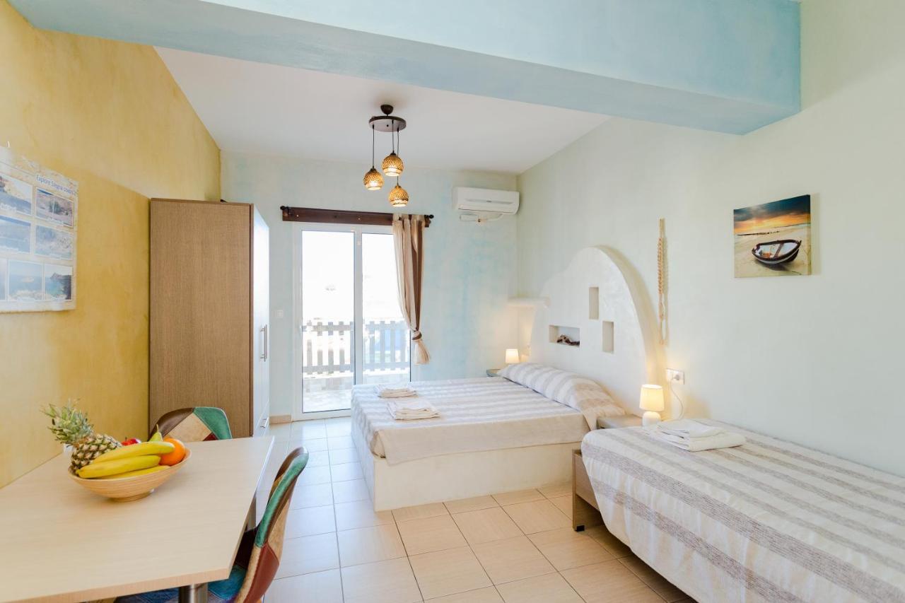 Christos Studios And Family Apartments Stegna Екстериор снимка