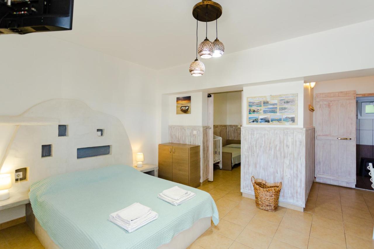 Christos Studios And Family Apartments Stegna Екстериор снимка
